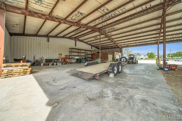 $1,299,900 | 15 Hampel Industrial Drive, Moscow Mills, MO 63362