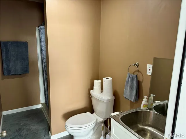 $1,299,900 | 15 Hampel Industrial Drive, Moscow Mills, MO 63362