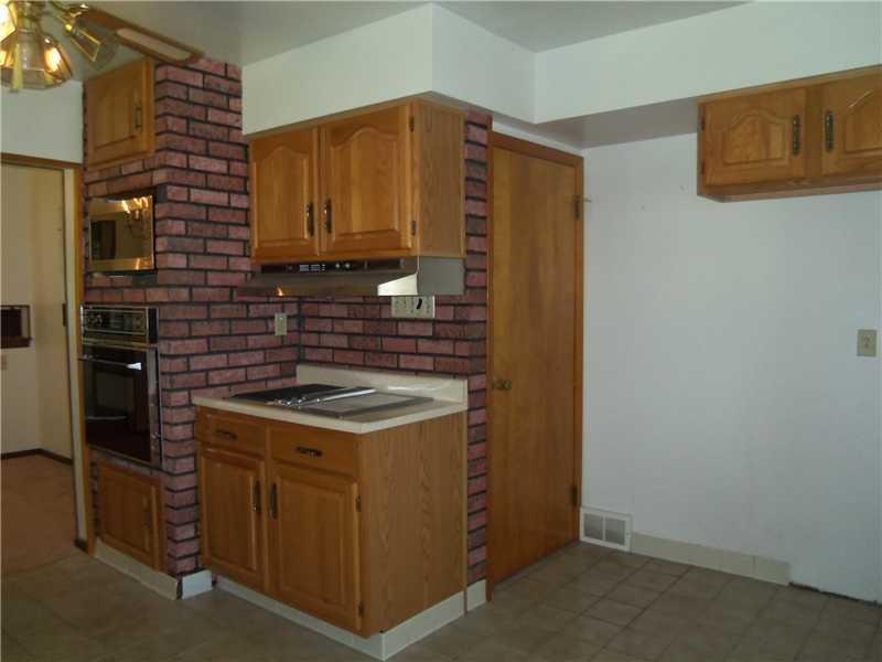 1107 Country Club Road Monongahela, PA 15063 - Photo 4 of 10 Kitchen.