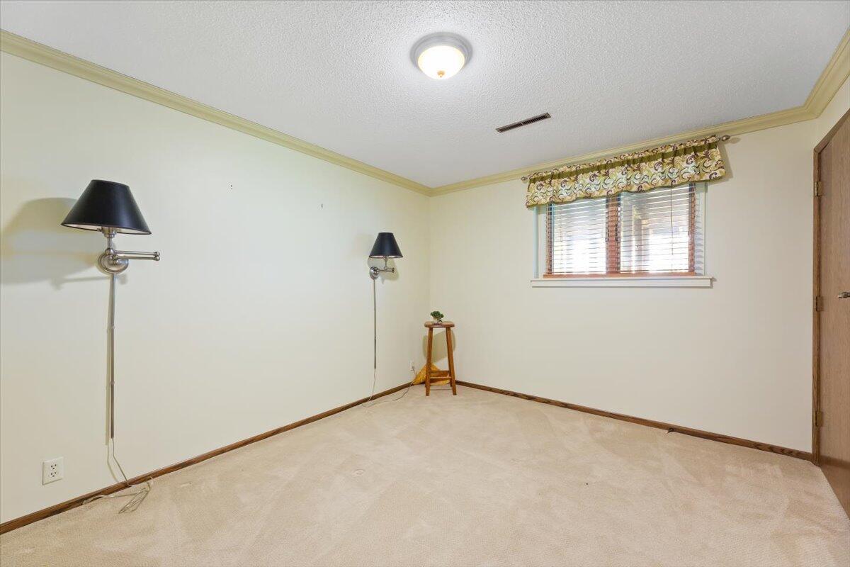 416 Hackberry Road Shelby, IA 51570 - Photo 46 of 66 44-416HackberryRd45