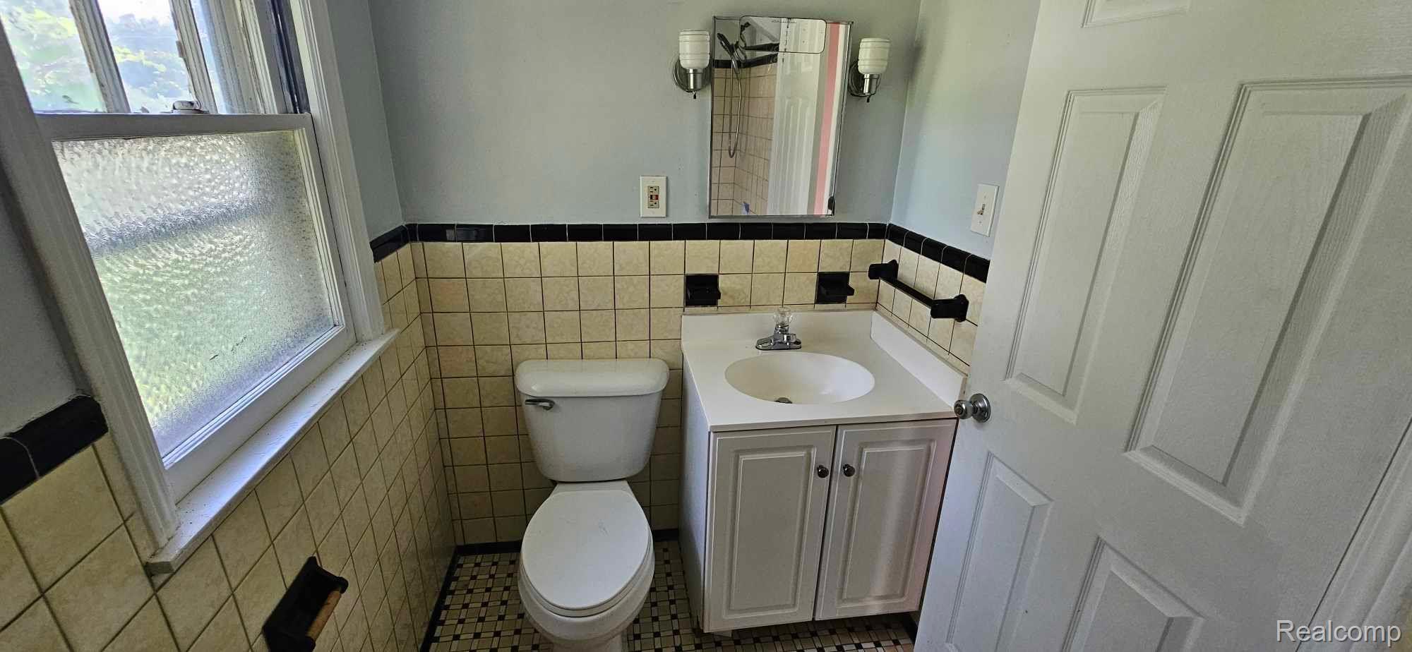 2159 Fred Street Warren, MI 48092 - Photo 13 of 16 Gallery Image 13