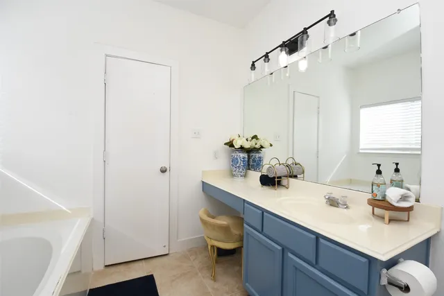 $340,000 | 812 Dragonfly Drive, Conroe, TX 77301