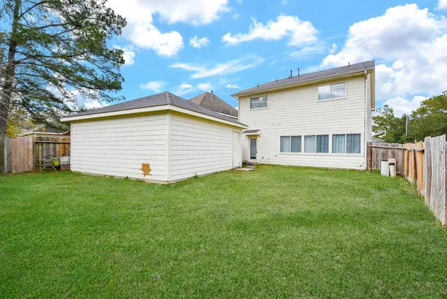 $340,000 | 812 Dragonfly Drive, Conroe, TX 77301