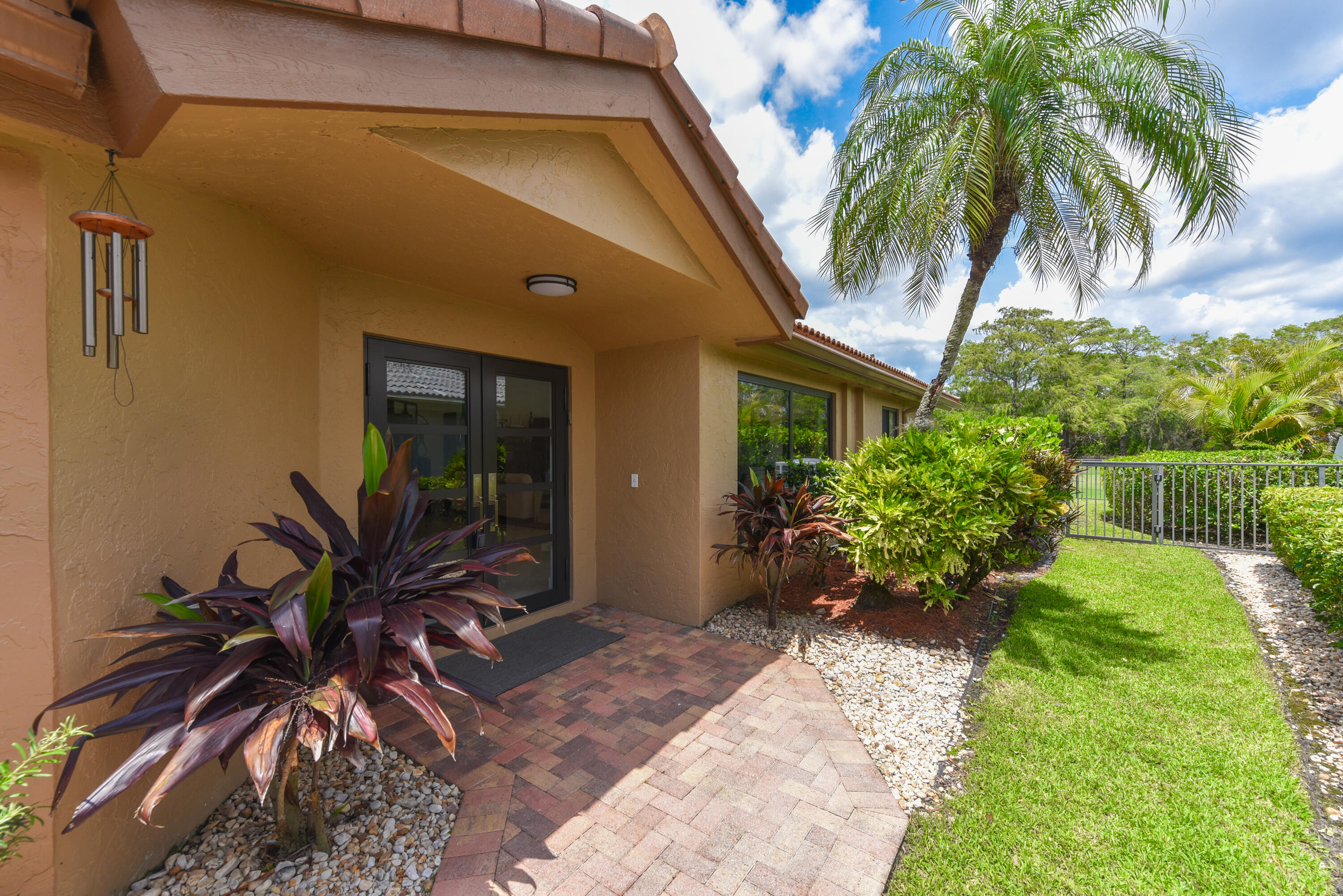 11204 Cloverleaf Circle Boca Raton, FL 33428 - Photo 6 of 85 11204 Cloverleaf Cir Boca-print-005-005-