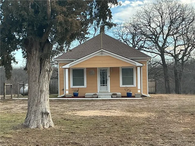 $314,900 | 3177 Florida Road, Pomona, KS 66076