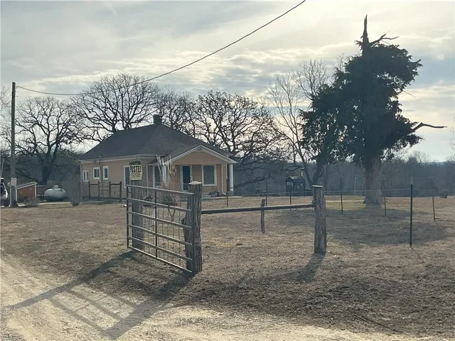 $314,900 | 3177 Florida Road, Pomona, KS 66076