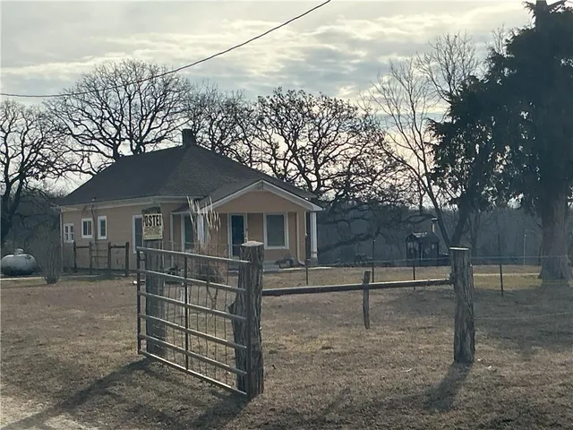 $314,900 | 3177 Florida Road, Pomona, KS 66076