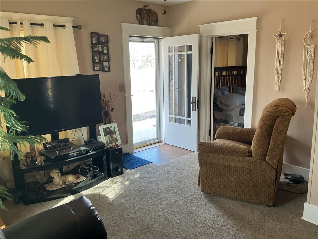 3177 Florida Road Pomona, KS 66076 - Photo 3 of 36