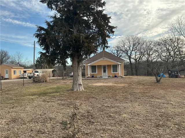 $314,900 | 3177 Florida Road, Pomona, KS 66076