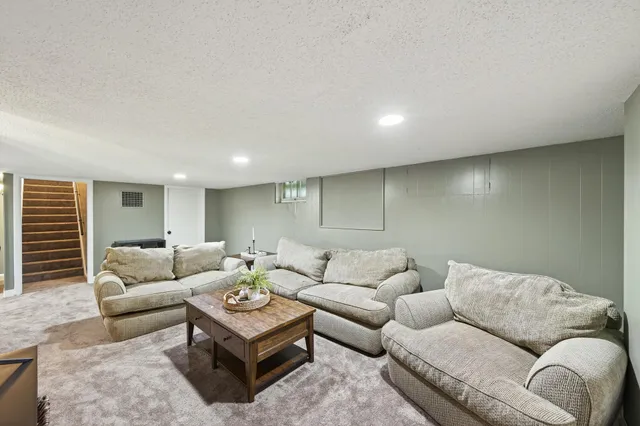 $325,000 | 1812 Carl Street, Lauderdale, MN 55113