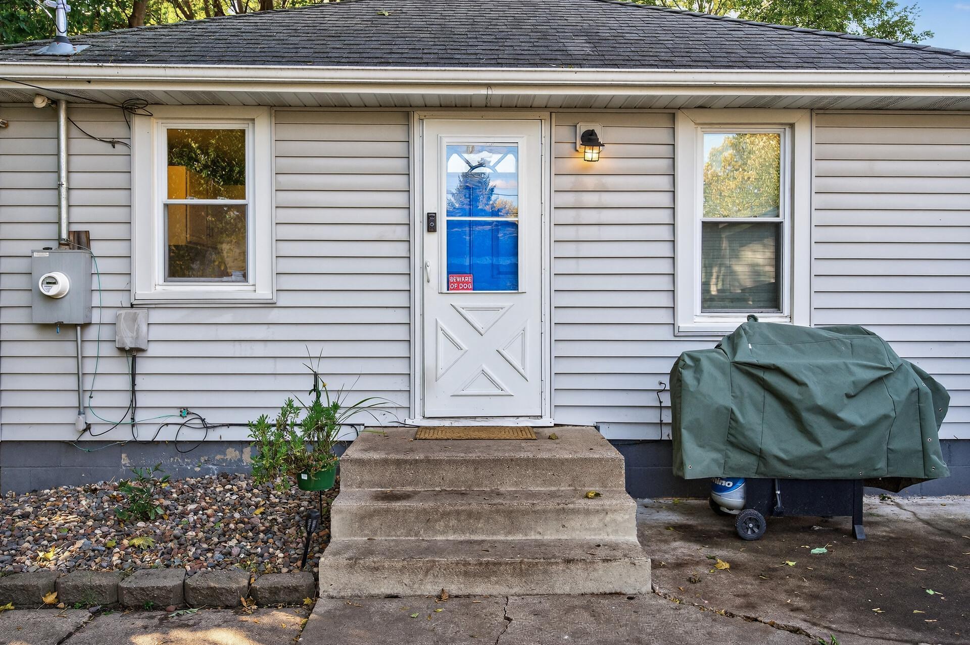 1812 Carl Street Lauderdale, MN 55113 - Photo 4 of 42