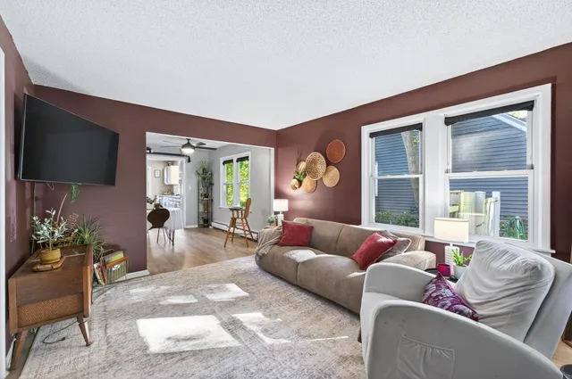 $325,000 | 1812 Carl Street, Lauderdale, MN 55113