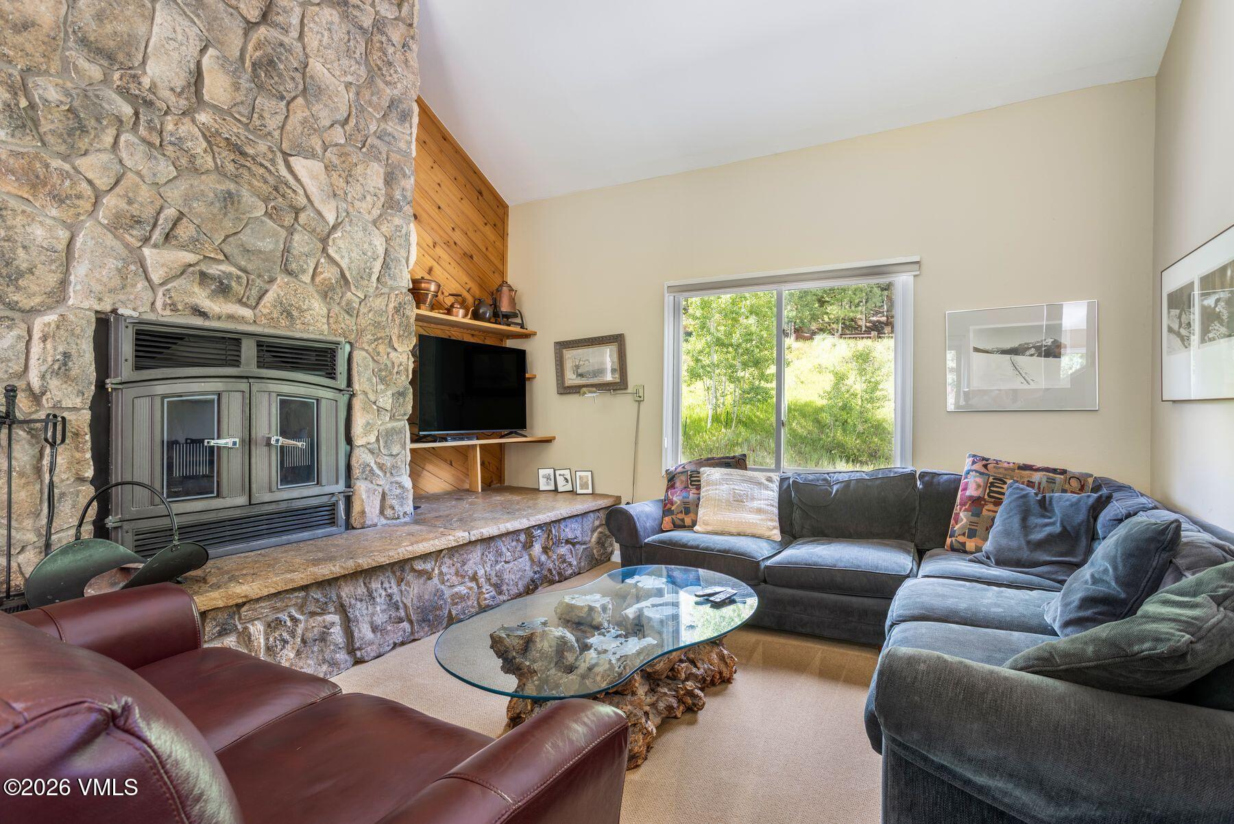2620 Bald Mountain Road, Unit A Vail, CO 81657 - Photo 7 of 41 Great Roomo