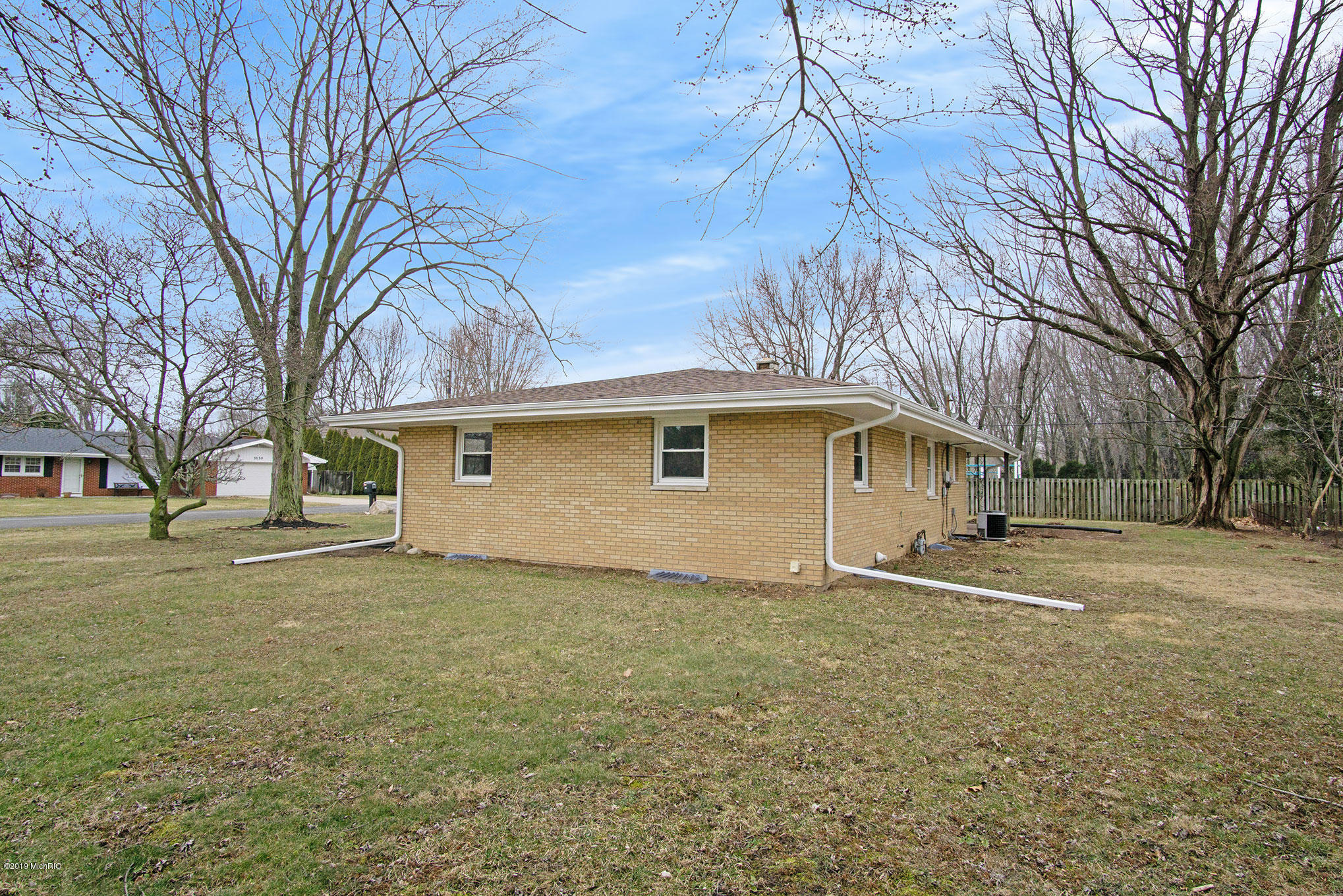 3133 McLin Road St. Joseph, MI 49085 - Photo 4 of 23 DSC02403