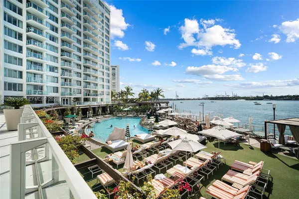 $239,000 | 1100 West Avenue, Unit 819, Miami Beach, FL 33139