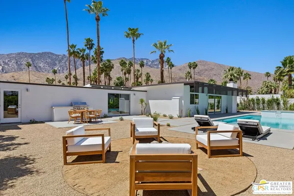 $2,495,000 | 2020 South Navajo Drive, Palm Springs, CA 92264