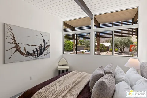 $2,495,000 | 2020 South Navajo Drive, Palm Springs, CA 92264