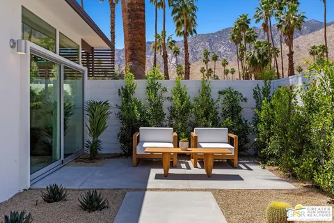 $2,495,000 | 2020 South Navajo Drive, Palm Springs, CA 92264