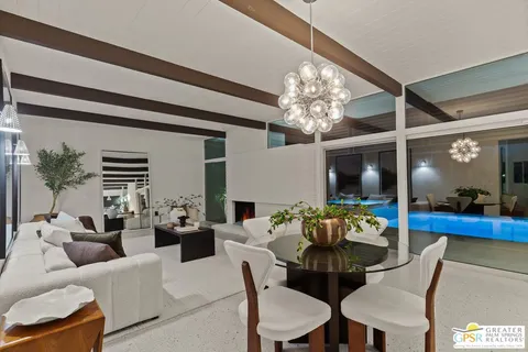$2,495,000 | 2020 South Navajo Drive, Palm Springs, CA 92264