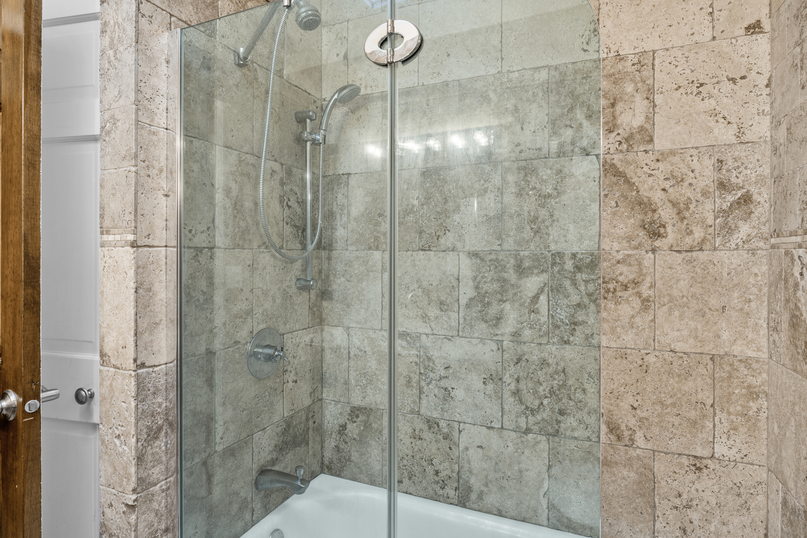 8609 Cermak Road North Riverside, IL 60546 - Photo 23 of 26 Gallery Image 23