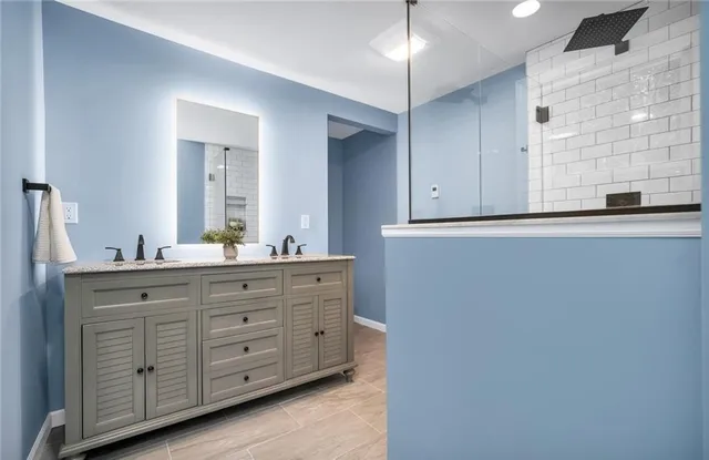 $379,900 | 346 Middlebury Road, Middlebury, CT 06762