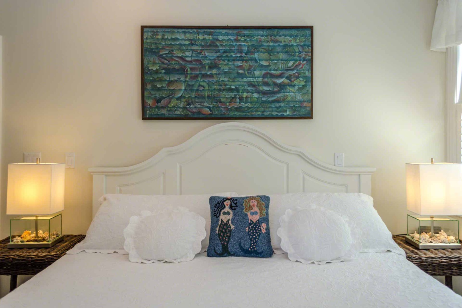 37 Simpsons Lane Edgartown, MA 02539 - Photo 13 of 28 a bedroom with a bed and a lamp