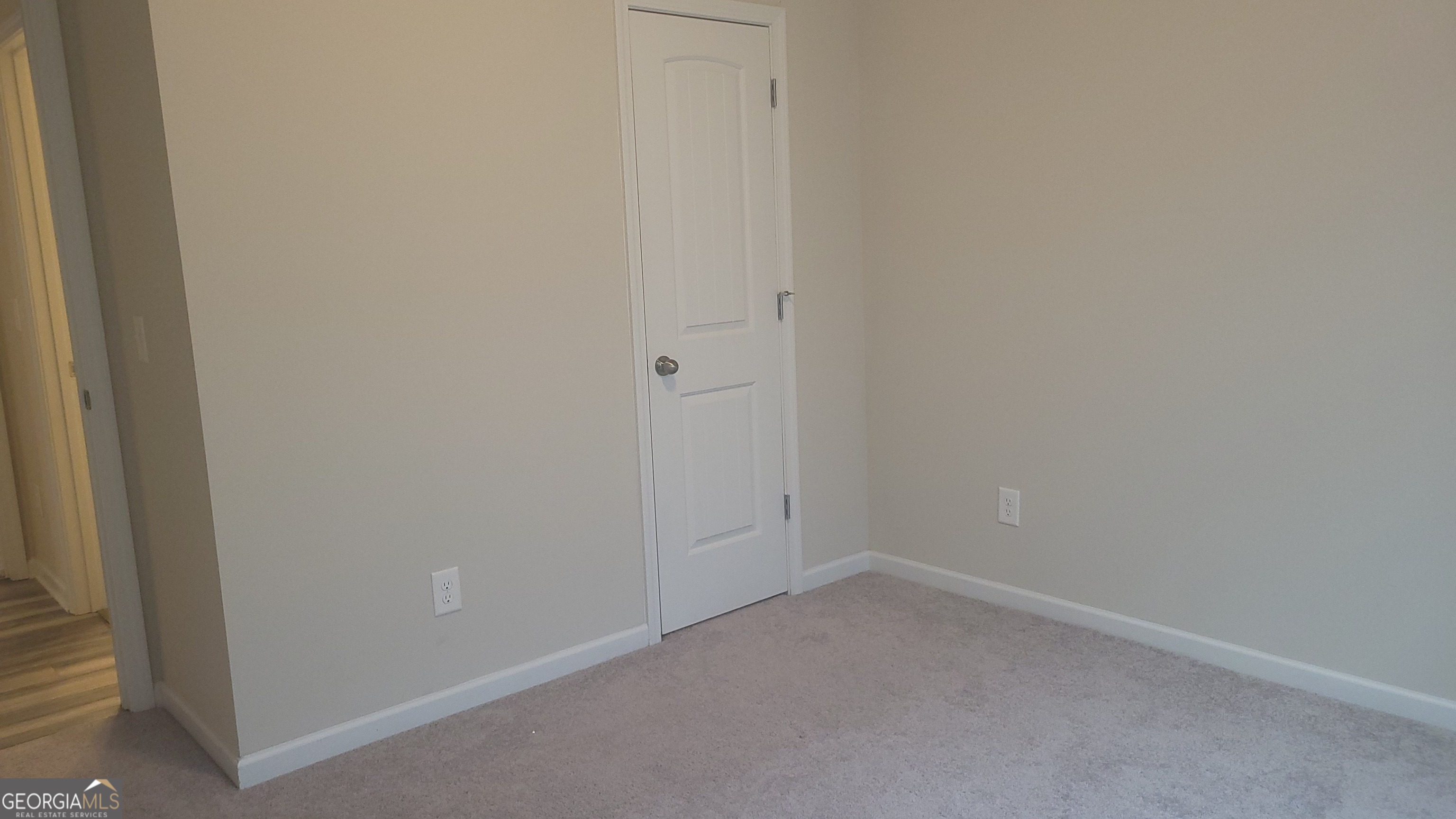 10 Bayberry Circle Southwest Rome, GA 30165 - Photo 4 of 38 a room that has a window