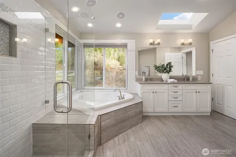 $1,999,000 | 8202 196th Avenue Northeast, Redmond, WA 98053