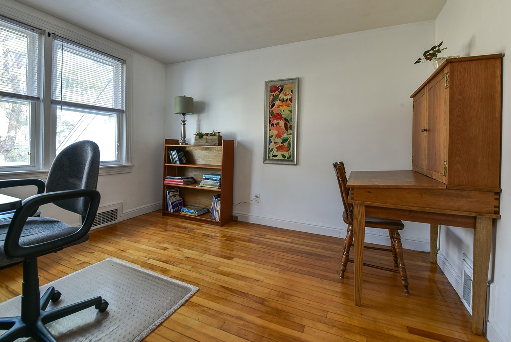 54 Elda Road Framingham, MA 01701 - Photo 11 of 20