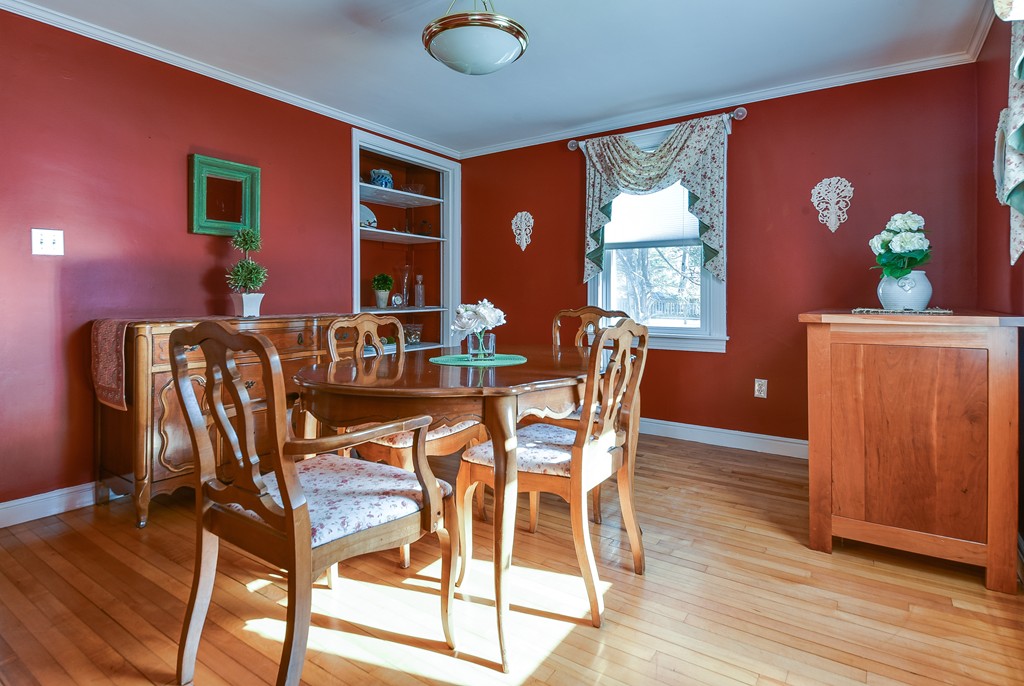 54 Elda Road Framingham, MA 01701 - Photo 5 of 20