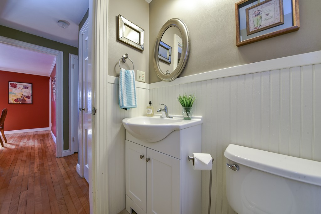 54 Elda Road Framingham, MA 01701 - Photo 10 of 20