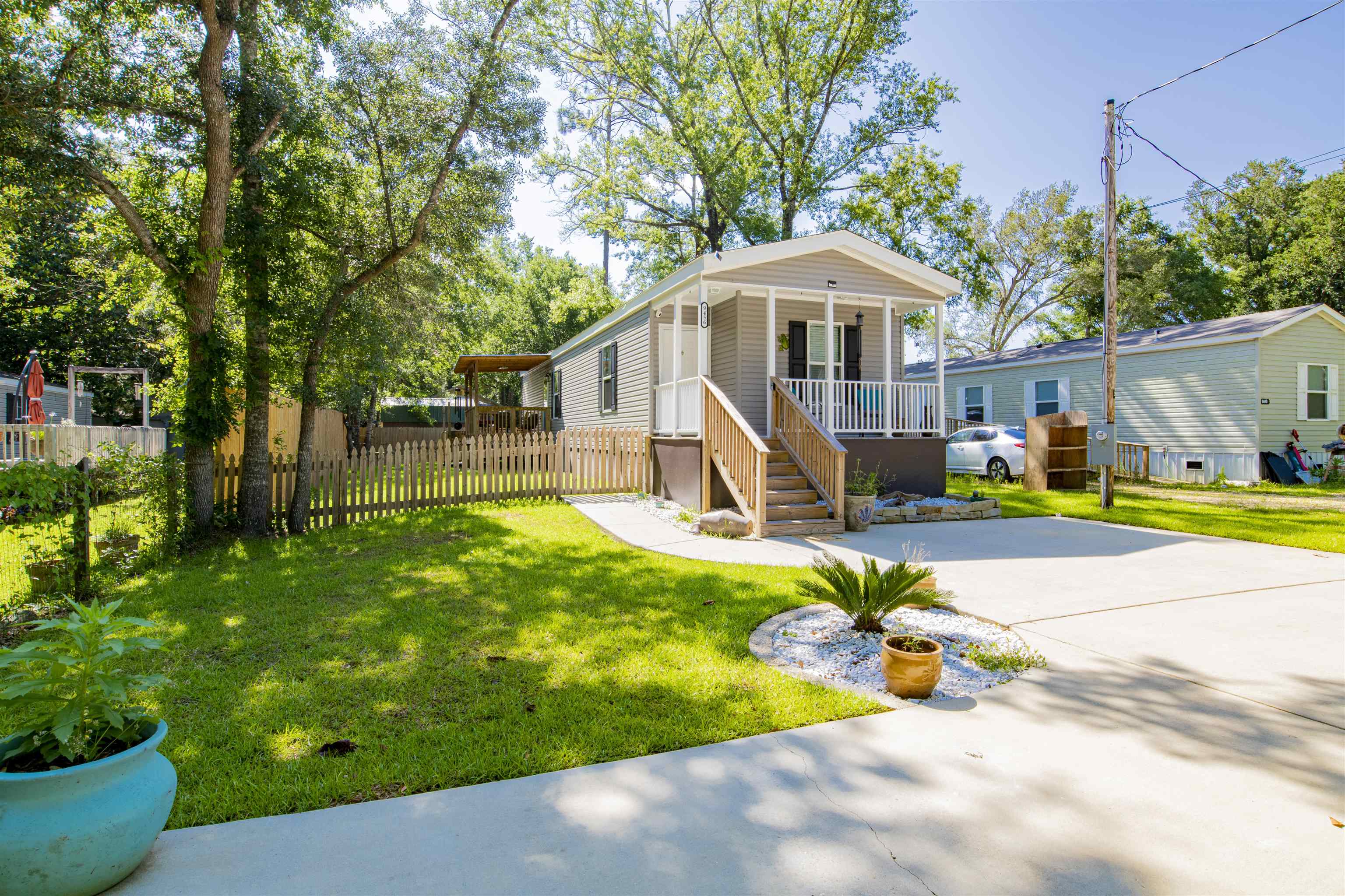 9456 Pinewood Avenue Elberta, AL 36530 - Photo 3 of 29