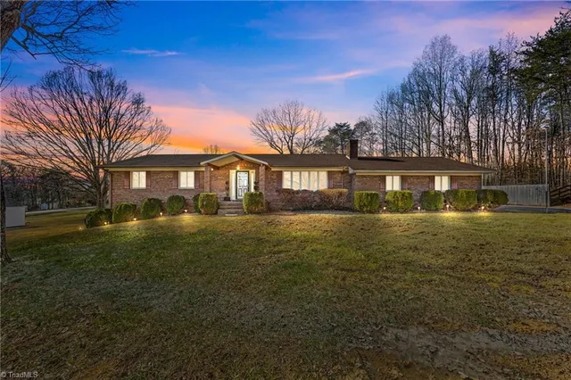 $300,000 | 1311 Virginia Street, Eden, NC 27288