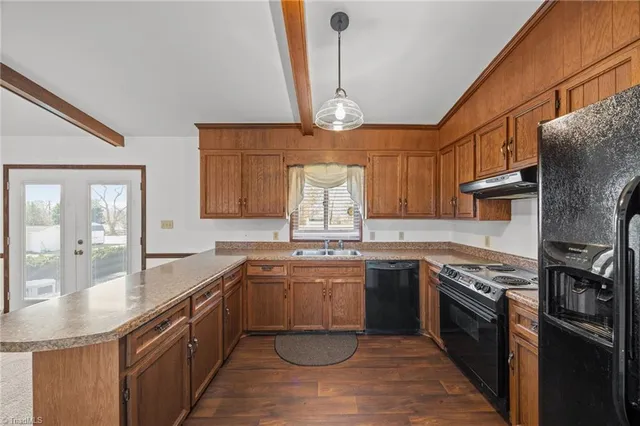 $300,000 | 1311 Virginia Street, Eden, NC 27288