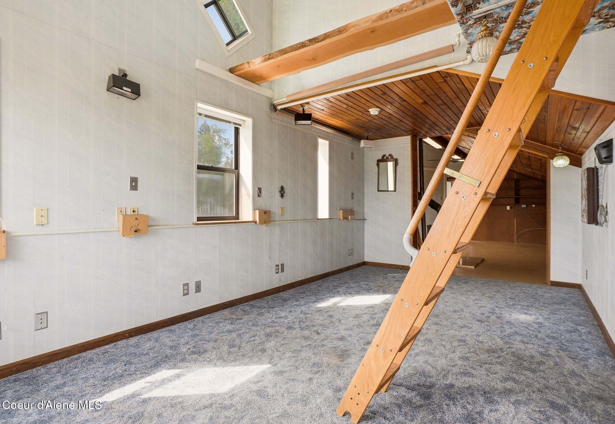 1395 Rolling Thunder Ridge Road Sandpoint, ID 83864 - Photo 12 of 69 Inside-Media-Thunder-12