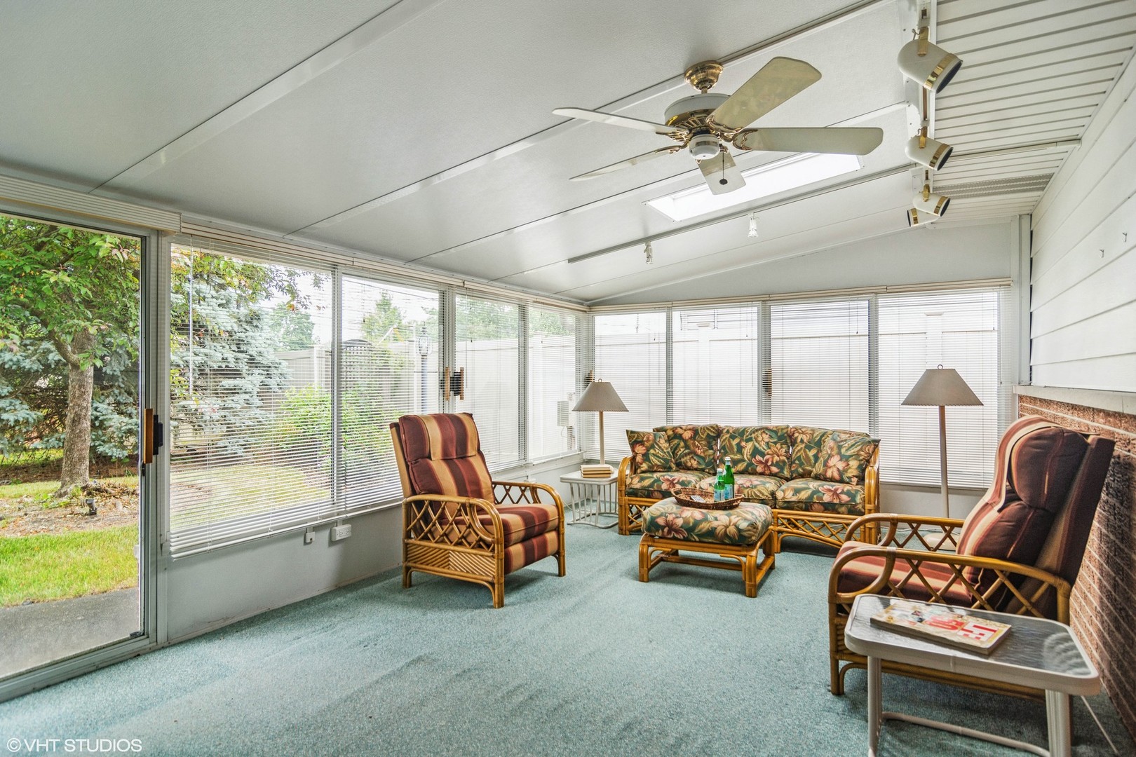 174 Lance Drive Des Plaines, IL 60016 - Photo 10 of 25 a living room with furniture and a large window
