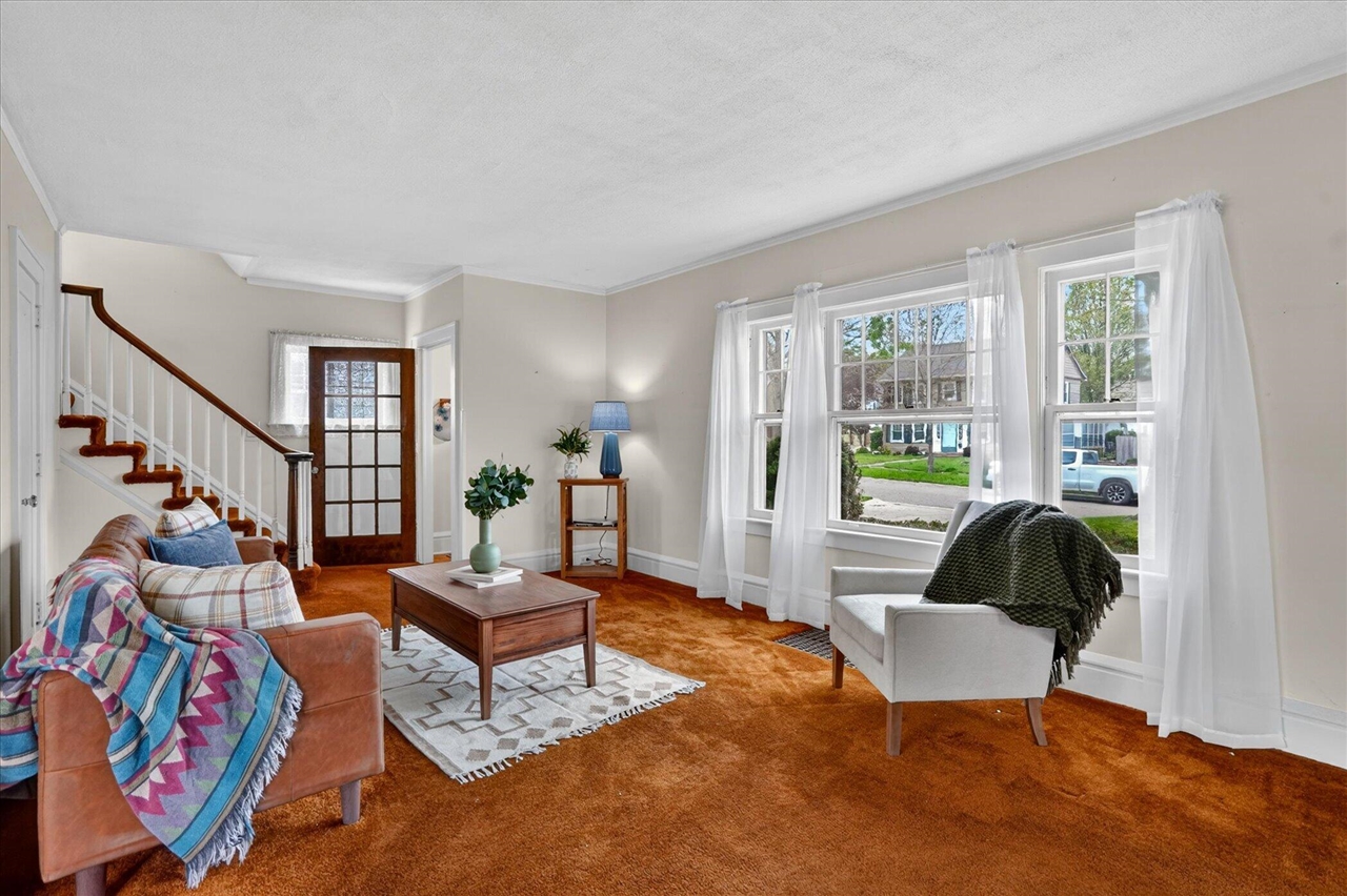 747 Crescent Road Jackson, MI 49203 - Photo 10 of 60 Gallery Image 10