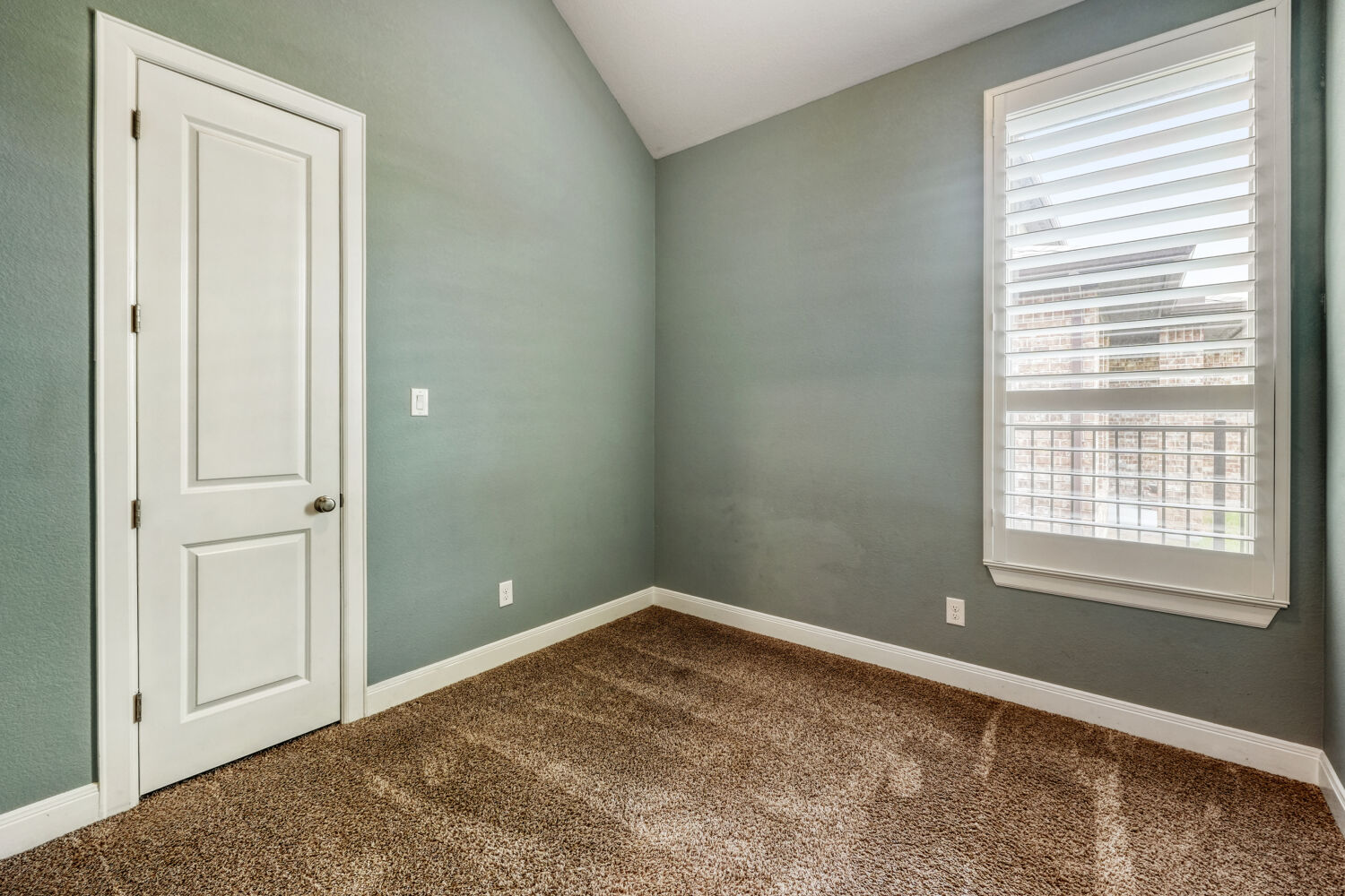 1401 Calago Cove Leander, TX 78641 - Photo 22 of 40 an empty room with windows