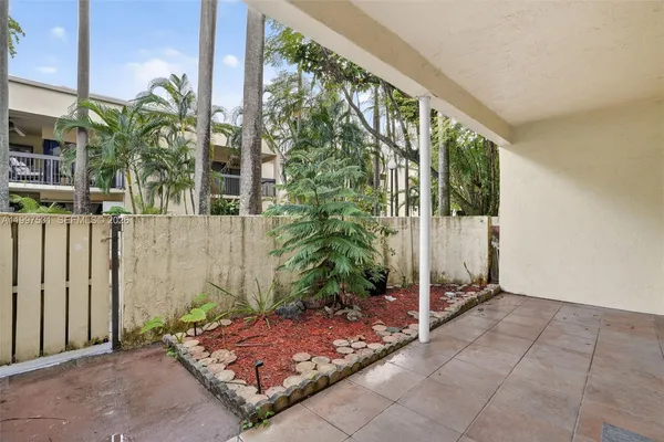 $2,650 | 13045 Southwest 88th Lane, Unit 104A, Miami, FL 33186