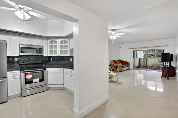 $2,650 | 13045 Southwest 88th Lane, Unit 104A, Miami, FL 33186