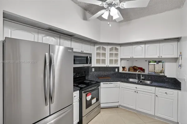 $2,650 | 13045 Southwest 88th Lane, Unit 104A, Miami, FL 33186