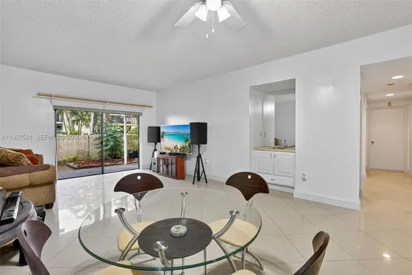 $2,650 | 13045 Southwest 88th Lane, Unit 104A, Miami, FL 33186