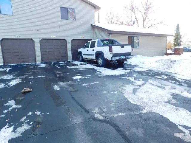 $199,900 | 5676 Brandlwood Court, Unit 53, White Bear Lake, MN 55110