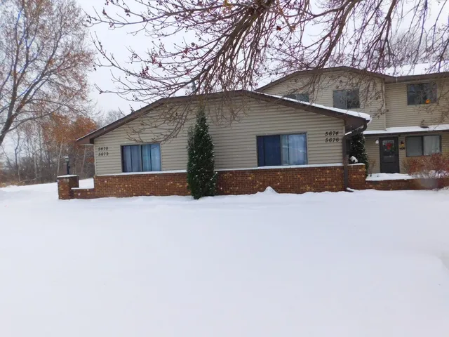 $209,900 | 5676 Brandlwood Court, Unit 53, White Bear Lake, MN 55110