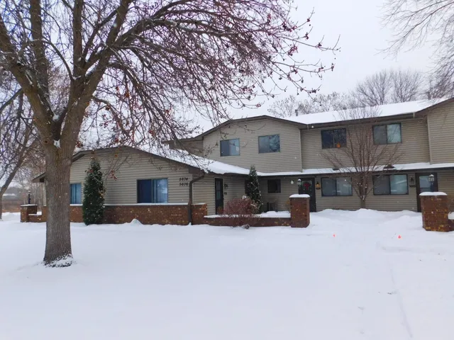 $209,900 | 5676 Brandlwood Court, Unit 53, White Bear Lake, MN 55110