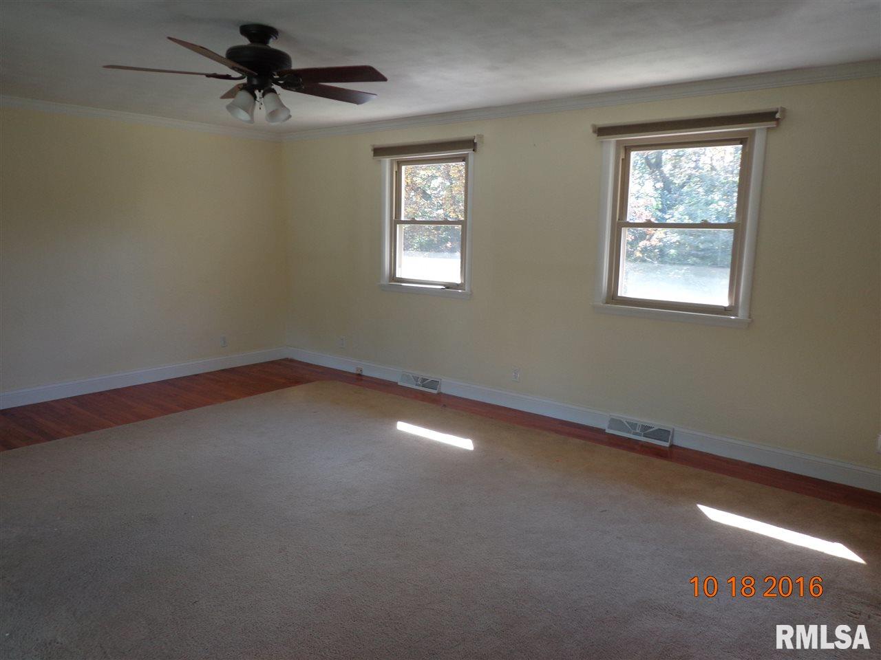 5105 South Alaska Road Peoria, IL 61607 - Photo 3 of 22