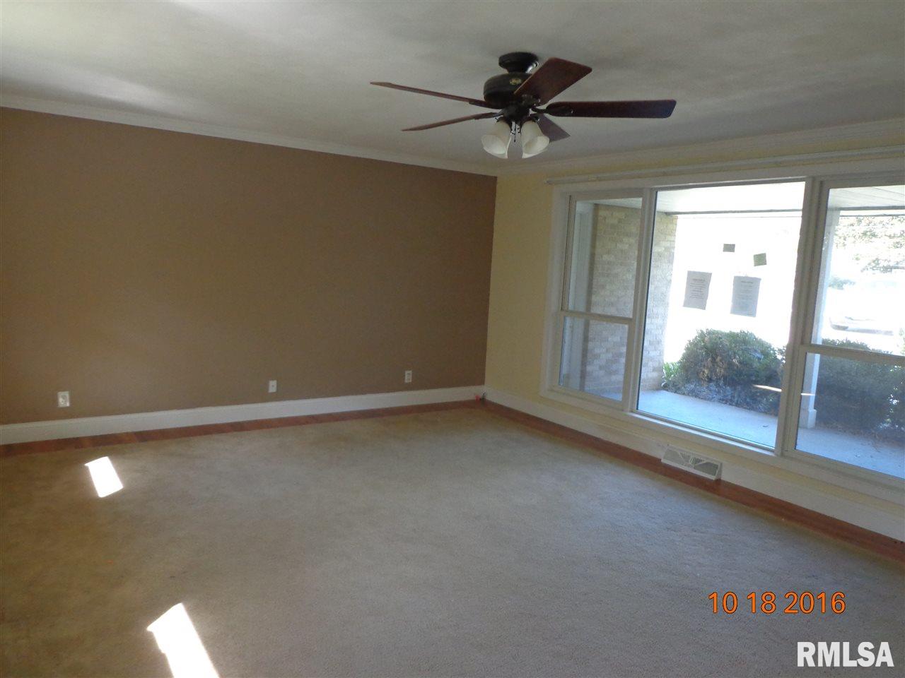 5105 South Alaska Road Peoria, IL 61607 - Photo 4 of 22