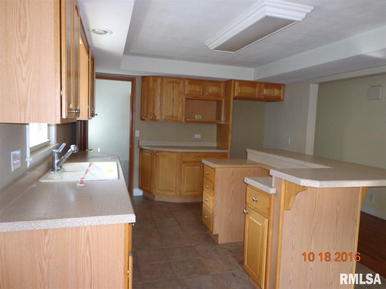 5105 South Alaska Road Peoria, IL 61607 - Photo 7 of 22