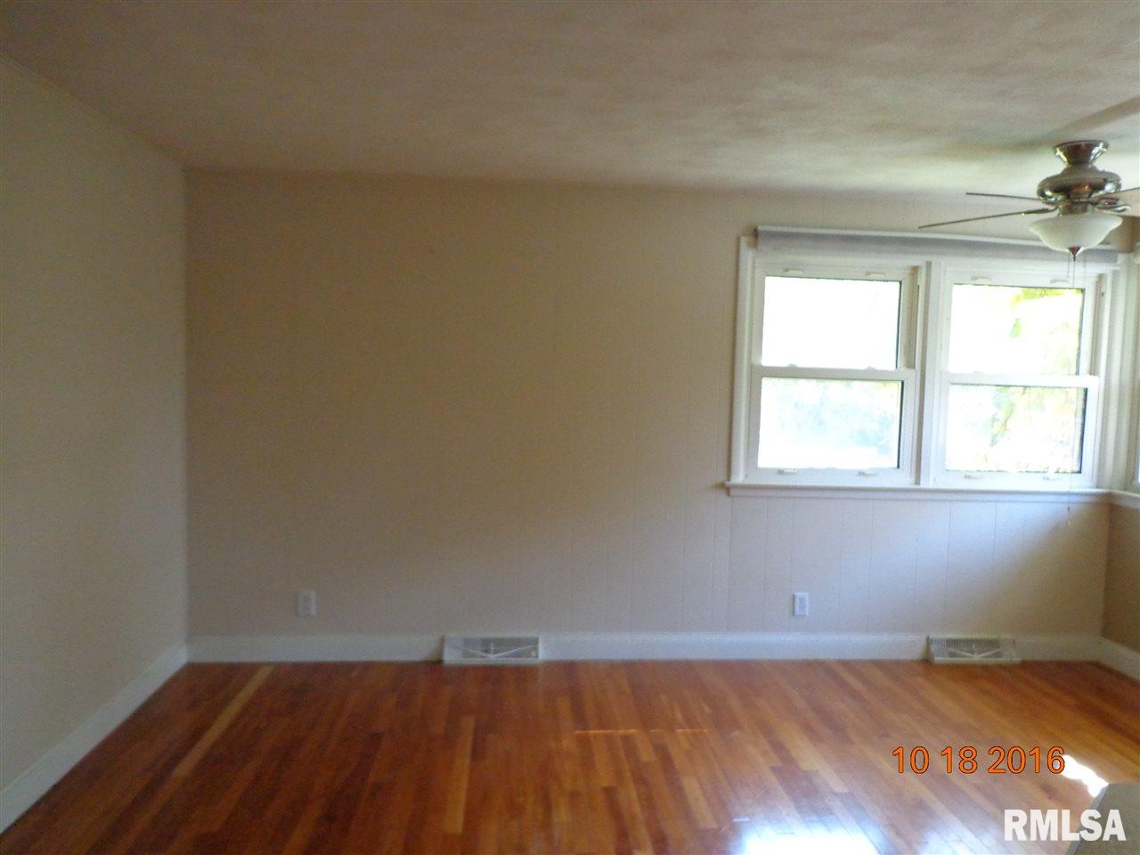 5105 South Alaska Road Peoria, IL 61607 - Photo 9 of 22