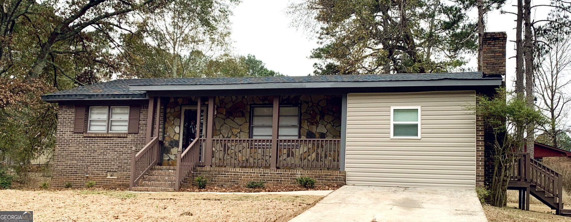 10167 Waterford Road Northeast Covington, GA 30014 - Photo 7 of 20 a front view of a house